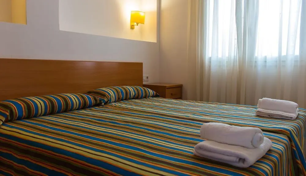 Apartaments Comte D'Empuries エンプリアブラバ