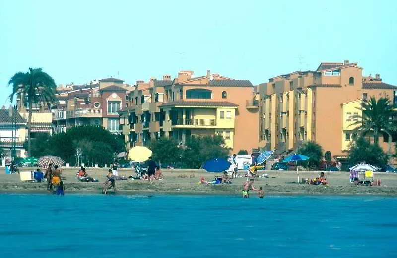 Apartaments Comte D'Empuries Empuriabrava İspanya