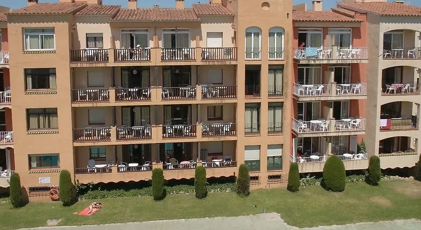 Apartaments Comte D'Empuries Empuriabrava Otel