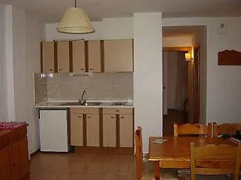 Apartaments Comte D'Empuries Empuriabrava Otel